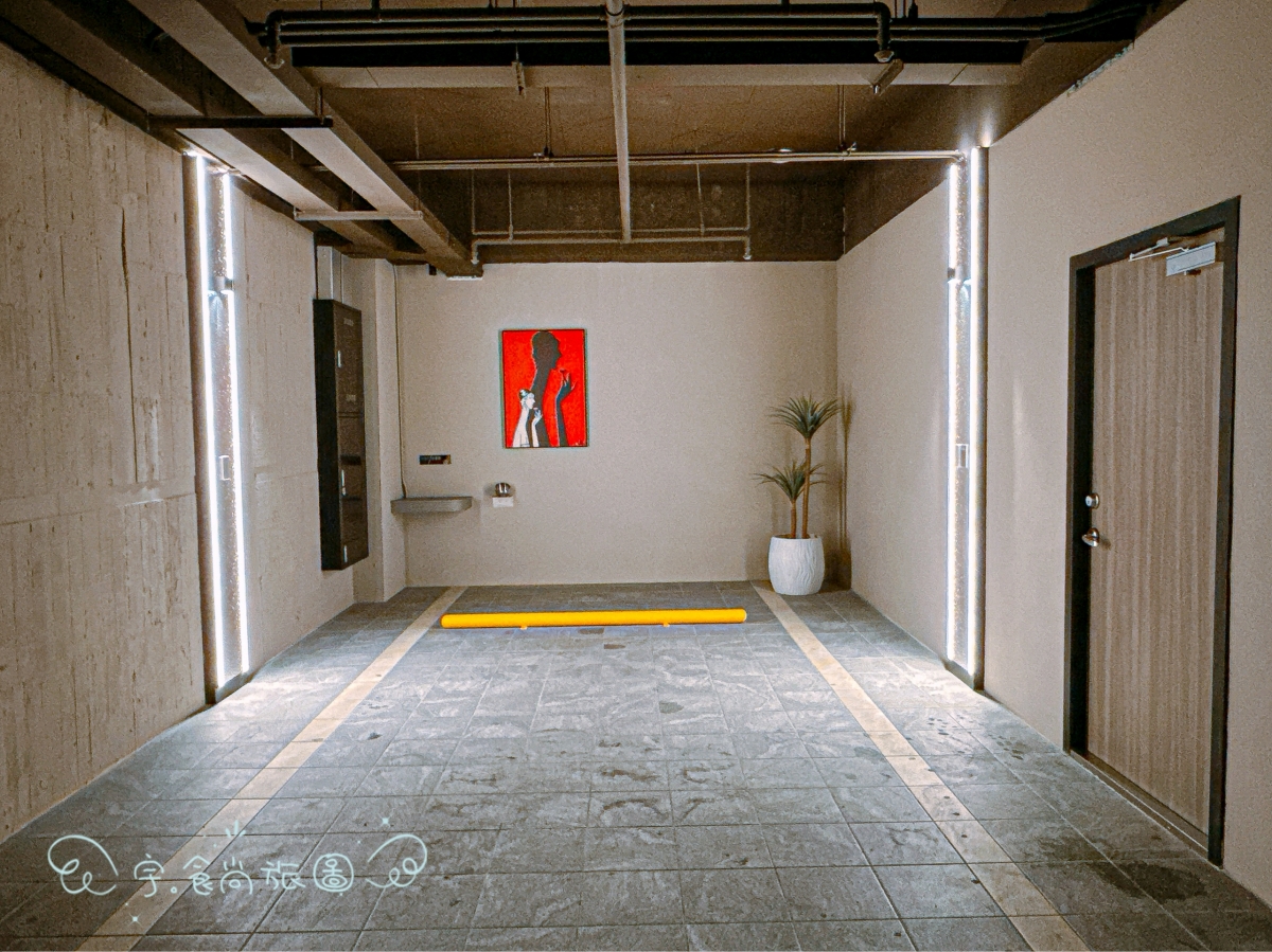 🌟新竹住宿|艾薇兒車旅宿 I WILL MOTEL|2025新竹湖口新開幕✨房內KTV+大浴缸超享受🎤泡湯唱歌一次滿足的高質感旅宿推薦💖 - 第9張圖