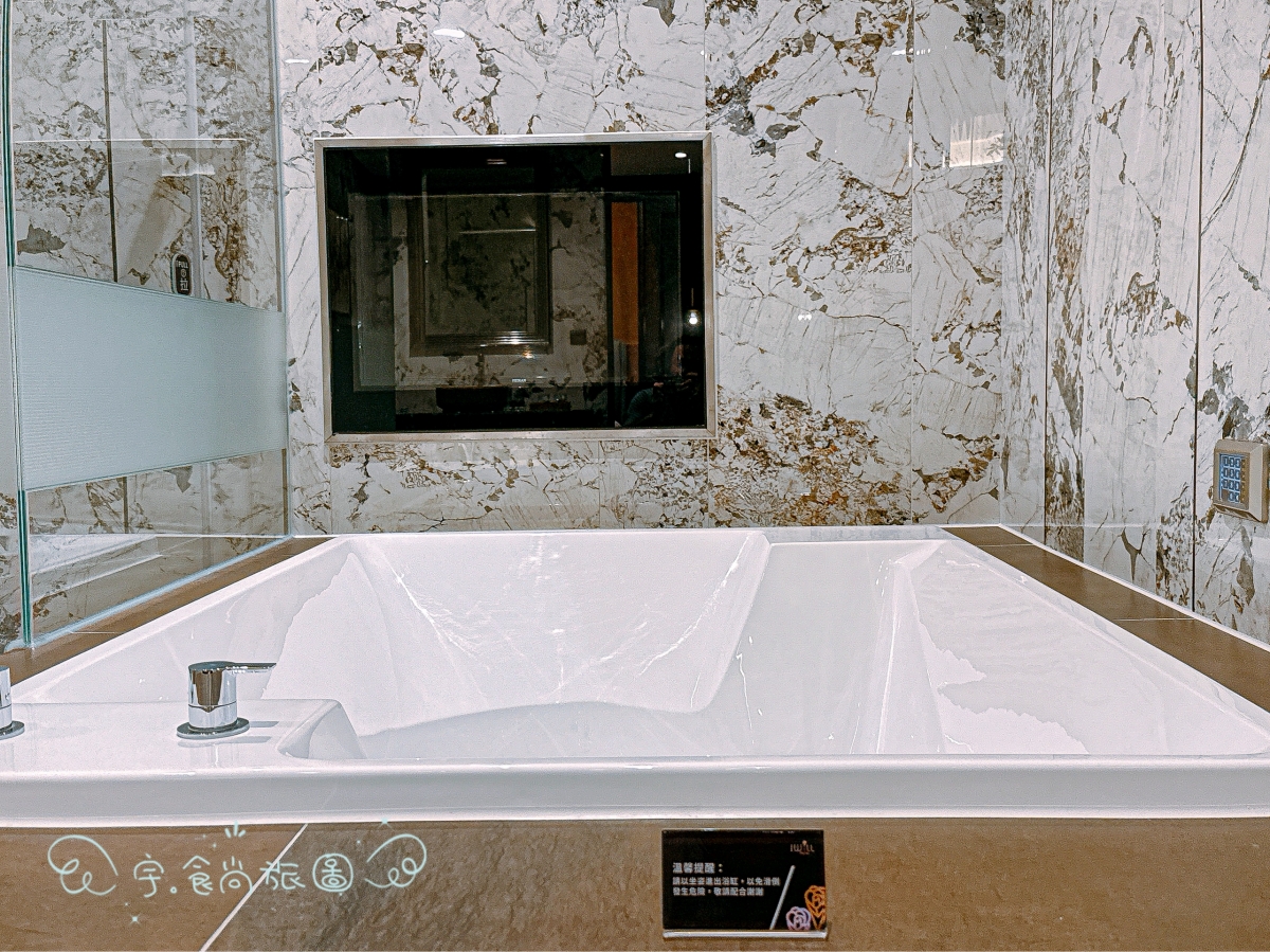 🌟新竹住宿|艾薇兒車旅宿 I WILL MOTEL|2025新竹湖口新開幕✨房內KTV+大浴缸超享受🎤泡湯唱歌一次滿足的高質感旅宿推薦💖 - 第37張圖