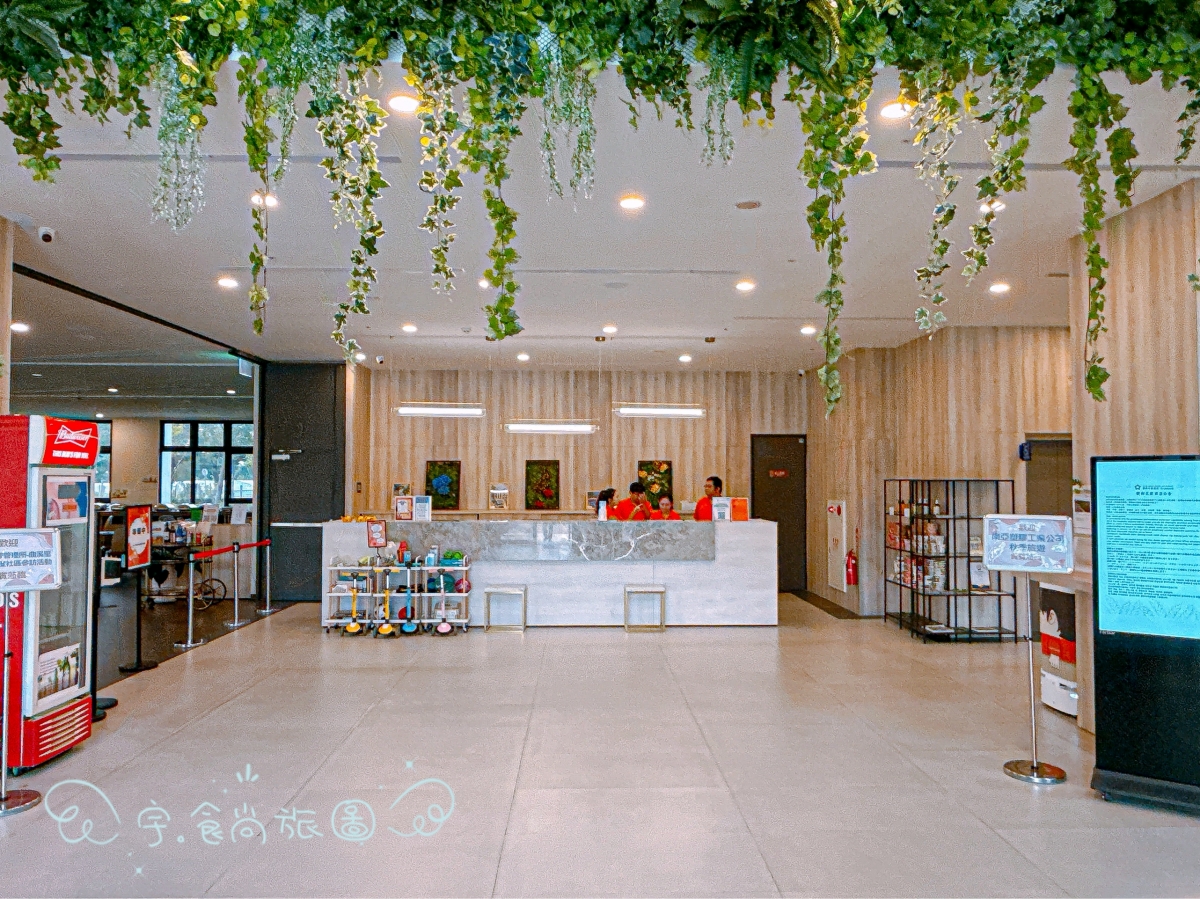 🌸彰化住宿|馥御花園酒店 Floramos Hotel|2024新開幕親子飯店×花現烤鴨套餐×宵夜新亮點✨高鐵對面超推薦親子住宿首選! - 第7張圖 🌸彰化住宿|馥御花園酒店 Floramos Hotel|2024新開幕親子飯店×花現烤鴨套餐×宵夜新亮點✨高鐵對面超推薦親子住宿首選!