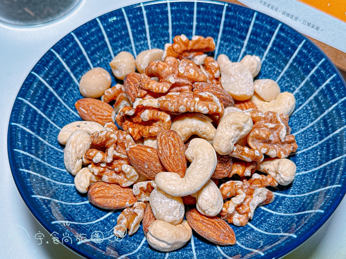 🧧年節禮盒|濃農本家|2026過年送禮不踩雷✨減糖茶點×質感包裝,一盒收服全家人的最佳伴手禮 - 第18張圖 🧧年節禮盒|濃農本家|2026過年送禮不踩雷✨減糖茶點×質感包裝,一盒收服全家人的最佳伴手禮