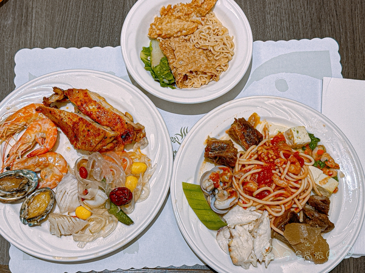 【2026新北三峽住宿推薦】大板根森林溫泉酒店開箱｜一泊二食Buffet、森林溫泉、豪華三人房、恐龍DIY，全台唯一低海拔原始森林親子飯店
