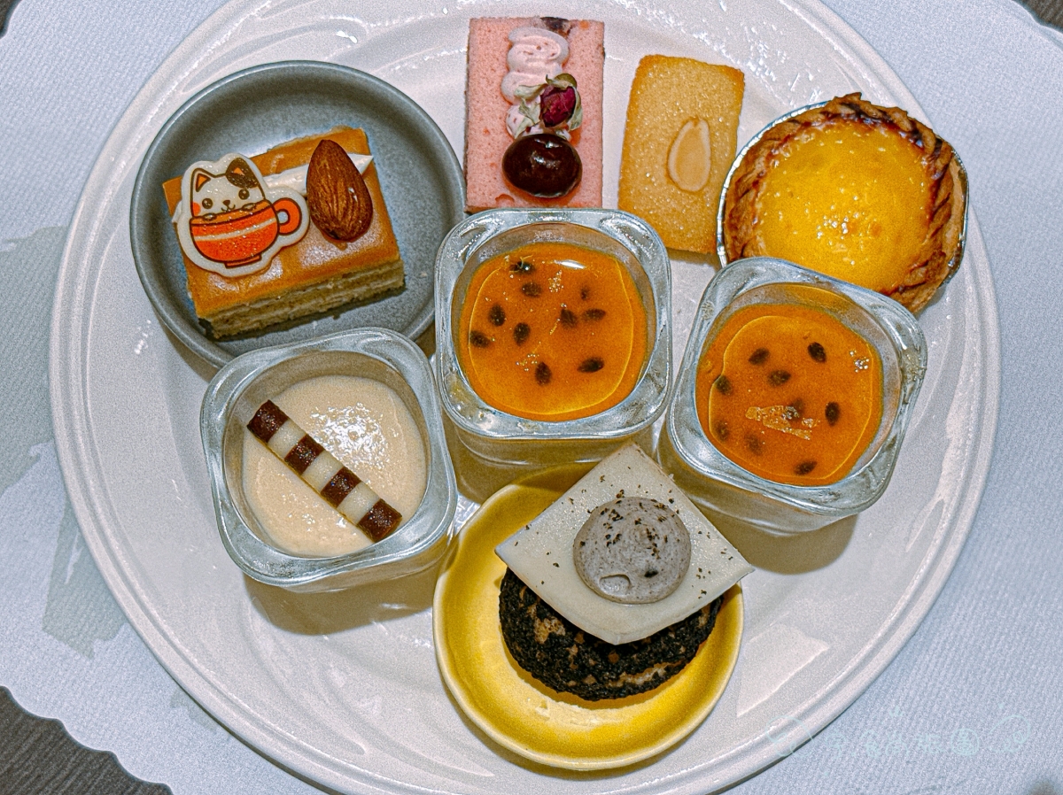 【2026新北三峽住宿推薦】大板根森林溫泉酒店開箱｜一泊二食Buffet、森林溫泉、豪華三人房、恐龍DIY，全台唯一低海拔原始森林親子飯店