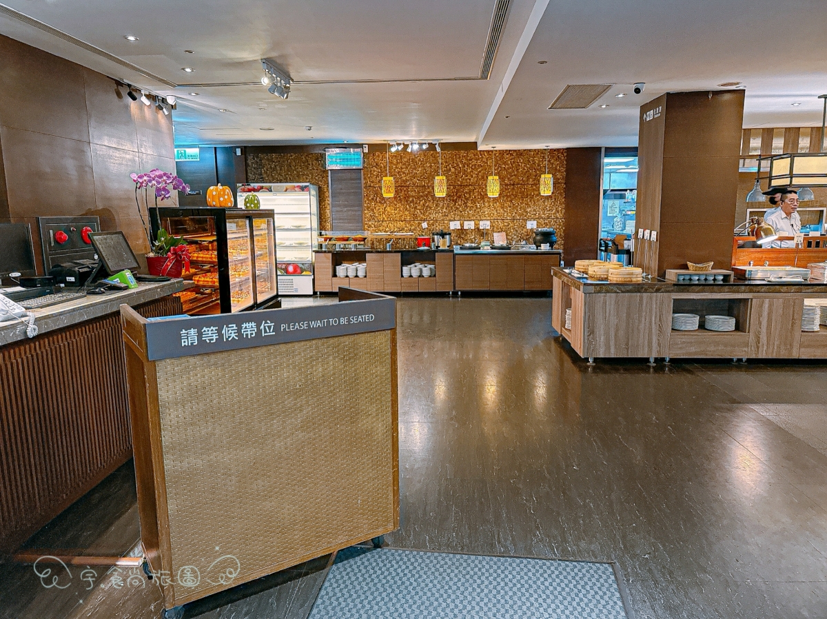 【2026新北三峽住宿推薦】大板根森林溫泉酒店開箱｜一泊二食Buffet、森林溫泉、豪華三人房、恐龍DIY，全台唯一低海拔原始森林親子飯店